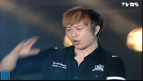 @静之天空：【視頻】①2012新竹縣客家義民之夜晚會 五月天部份完整版 http://t.cn/zWrGM0Y （時長：56分鐘）②【專題報導】20120901五月天義民之夜一同打造希望城市 http://t.cn/zWrGxDy 【下载】 ①http://t.cn/zWryUyd （清晰度：854*480 大小：436MB）②http://t.cn/zWrqPCD（清晰度：1080P 大小：175MB）