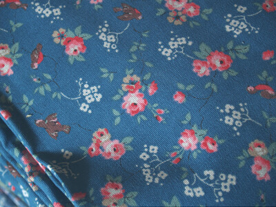 英国原单 蓝色底花鸟 外贸纯棉帆布 窗帘布桌布沙发套布 手工布