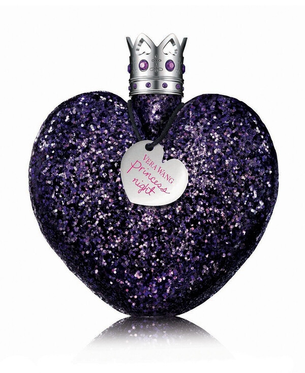 王薇薇 (Vera Wang) Princess Night女士淡香水于2012年1月11日上市，香水的瓶身还是保持原来的心形，不过却覆盖上了一层暗紫色亮粉装，又戴着银冠，充满了公主般的气息。