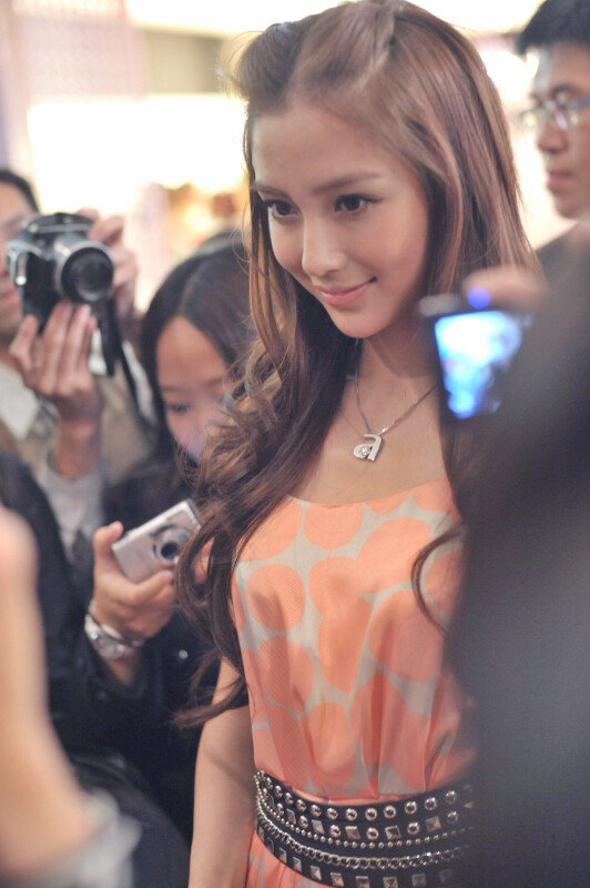 angelababy