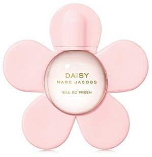 Marc Jacobs Daisy 新版清新小雏菊香水 前味：覆盆莓、红葡萄柚、青翠绿叶、洋梨中味：紫萝兰、野生玫瑰、苹果花、荔枝、茉莉花瓣后味：麝香、梅子、雪松