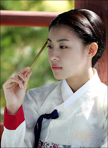 河智苑 Ji-won Ha