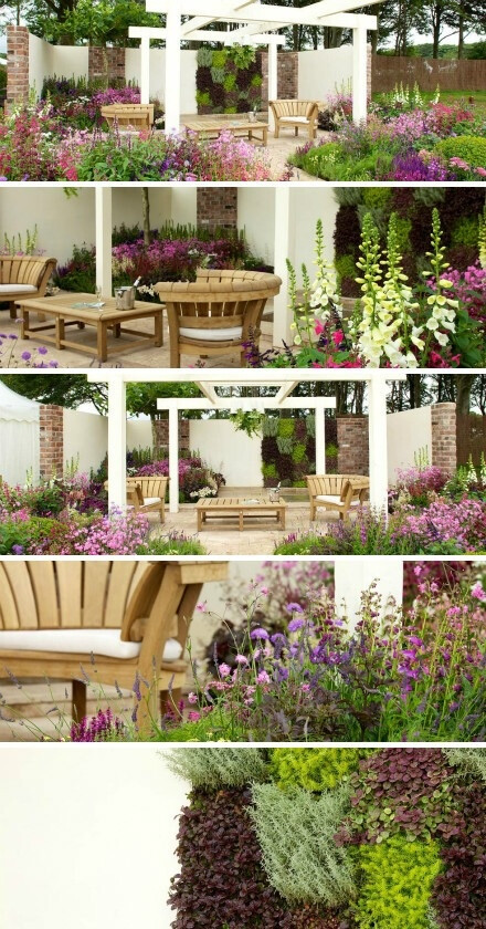 Tatton Park Flower Show 2012#Remount，by Stephen Dennis http://t.cn/zWoHqD4 废旧的马厩/谷仓，保留了一片断墙，设计师的精心改造，不着痕迹的把它变成了宽敞现代的居室花园，大气芬芳~
