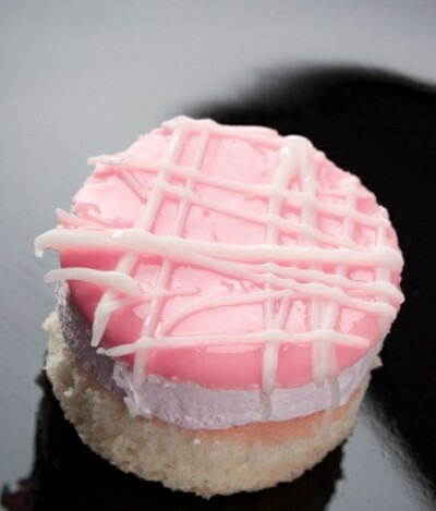 黏黏腻腻的 粉色小甜点。 by.敏