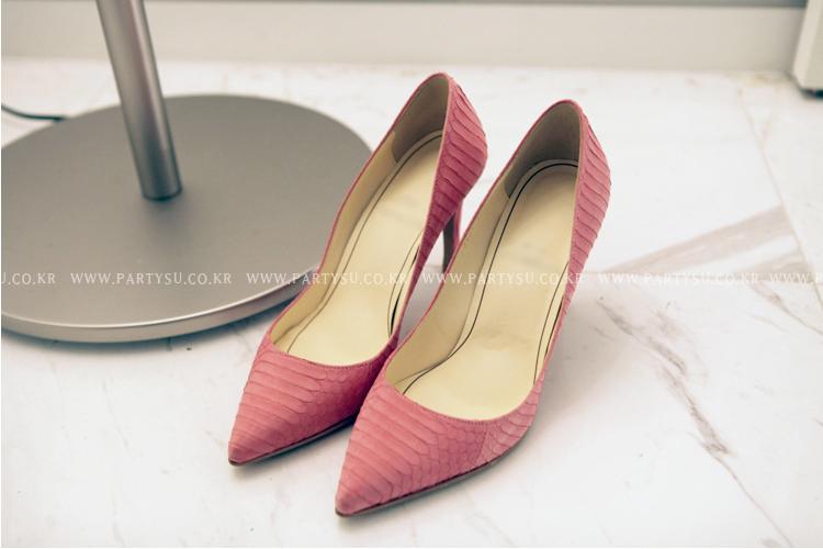 pink snake heel