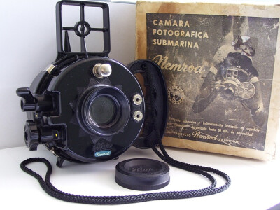 Nemrod, is a Underwater camera made of molded plastic Nemrod was made in Spain in the 1960s