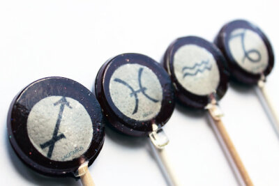 Astrology lollipops - 6 pc. - MADE TO ORDER - Edible image zodiac lollipops