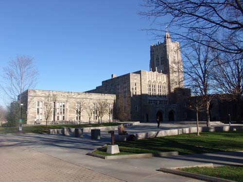 普林斯顿大学图书馆——图书馆主要的馆址为燧石图书馆(Firestone Library)，拥有超过六百万册藏书。在燧石图书馆之外，还有许多独立的学科（如建筑学、美术历史、东亚研究等）也都有自己的图书馆，目前总共有一千一百万册藏书。