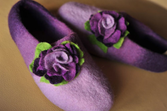 Handfelted wool slippers/ home shoes, Purple, Us 6, READY TO SHIP