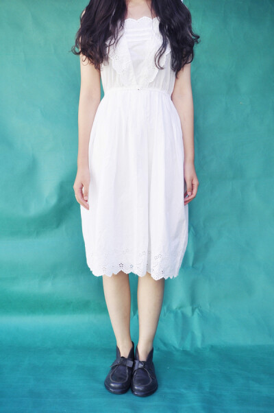 白裙子