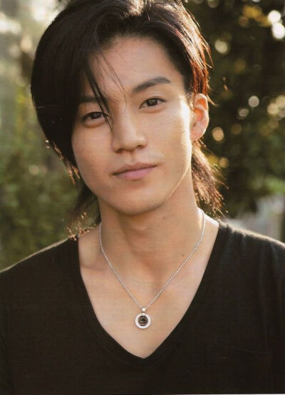 小栗旬 Shun Oguri，标准的日本帅哥脸