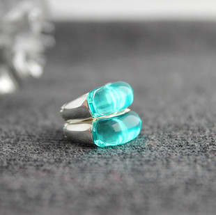  蓝宝石耳环，纯净的蓝~