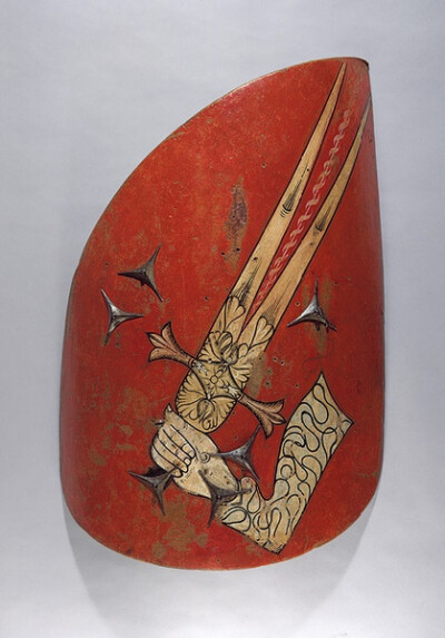 Hungarian-style Shield, ca. 1500–1550 Eastern European Wood, leather, gesso, polychromy 32 1/2 x 21 in. (82.6 x 54.9 cm) Rogers