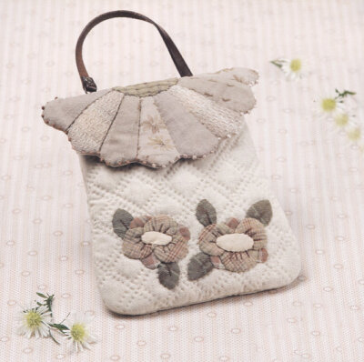 How to make flower coin purse cosmetic Bag Handbag Wallet hand embroidery sewing applique patchwork quilt PDF pattern E Patterns ebook