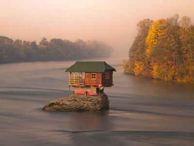 Picture of a house in the middle of Drina River near the town of Bajina Basta, Serbia