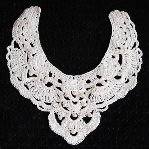 洛可可情调的蕾丝珍珠项链