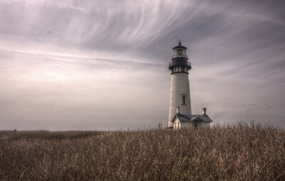 70. Yaquina Head Lighthouse, Newport, 俄勒冈州，美国。西海岸也尽是荒凉。