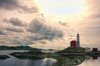 72. Fisgard Lighthouse, Victoria, 英属哥伦比亚省, 加拿大。不管你是在西雅图，还是在温哥华，也许都应该去看看它。