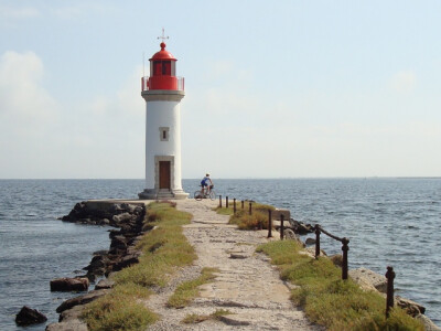 76. Bassin lighthouse, Bassin, 魁北克省, 加拿大。如果你喜欢荒无人烟的公路旅行，加拿大也许是世界上最好的地方。