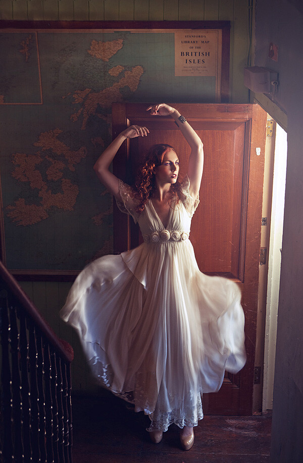 Miss Aniela（原名Natalie Dybisz） 英国女摄影师