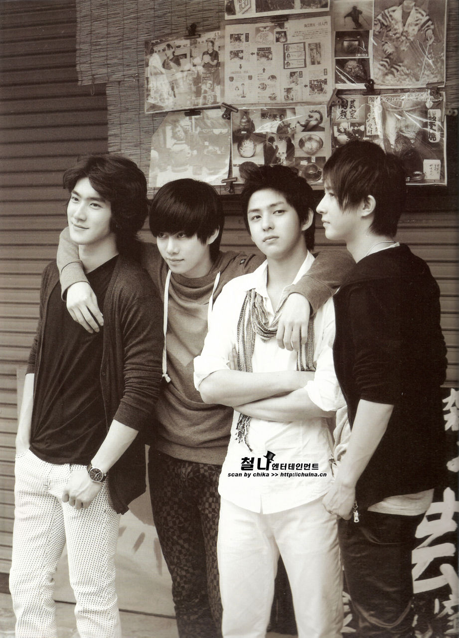 SUPER JUNIOR F4