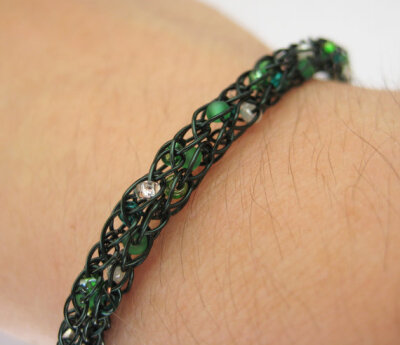 Beaded green Viking Knit bracelet with pearl charms