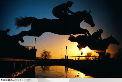 比赛运动-飞跃的骑马者生活百科图片素材