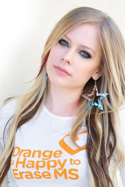 Avril Ramona Lavigne