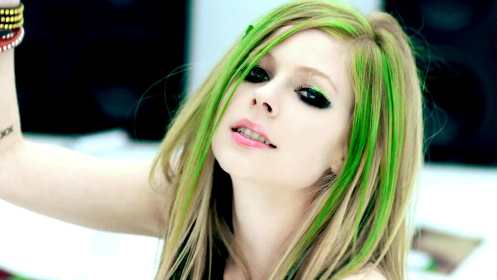 Avril Ramona Lavigne