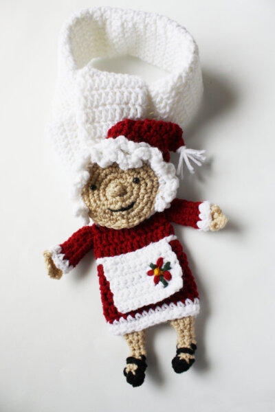 Mrs SANTA scarf PDF PATTERN only