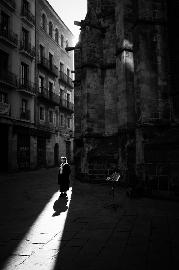 Photograph Barcelona Street Musicians- The opera singer ? by Ekalex Alex on 500px