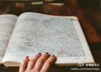 【 ☪月】Don't follow others' steps when make your own trip . 不要拿着别人的地图，找自己的路。