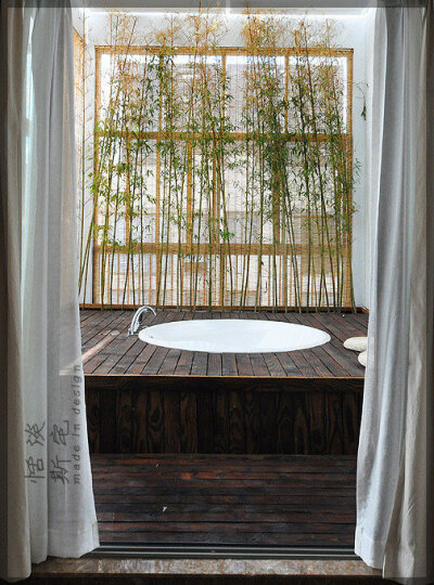 从卧室看露台，喜欢这个角度