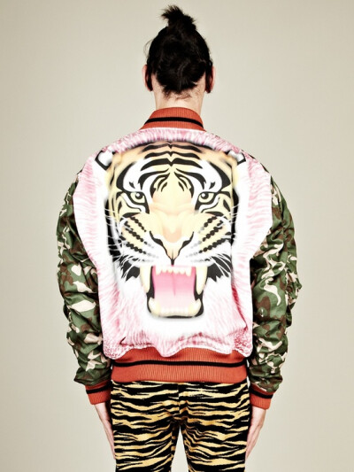 Jungle love! Bernhard Willhelm Jeepers Camo And Tiger Bomber