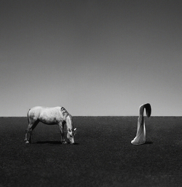 Noell S. Oszvald，匈牙利女摄影师，作品站点：http://22860.portfolio.artlimited.net