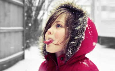 snow kids tongue / 1440x900 Wallpaper