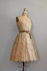 Cafe-au-lait lace dress #1950s