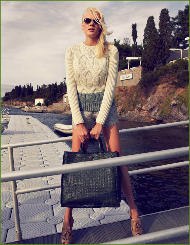 Sedef Delen Lenses Cozy Knitwear for L’Officiel Turkey October 2012