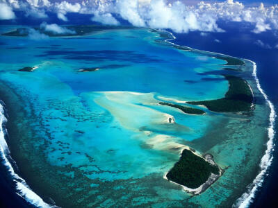 http://www.wallpaper110.com/wp-content/uploads/2009/06/aerial-view-of-aitutaki-island-cook-islands.jpg