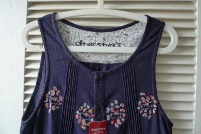 水洗法兰绒 刺绣 女款连衣裙