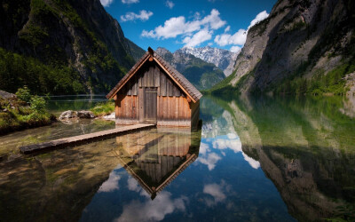 住在这也不错……water mountains nature Germany houses Bavaria rivers Berchtesgaden Obersee / 2560x1600 Wallpaper