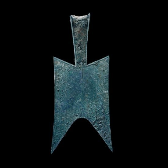 大英博物馆的中国青铜器：铲形钱币。青铜空首布钱币 来自中国晋国。东周，公元前5世纪