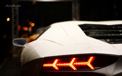 Lamborghini Aventador LP700-4