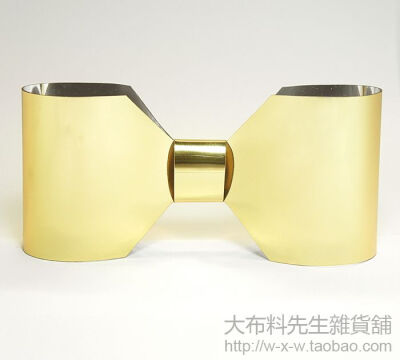 金色简约复古领结