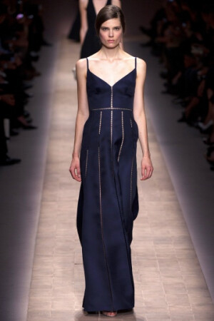 【Valentino2013春夏时装秀】屹立不倒的简约
