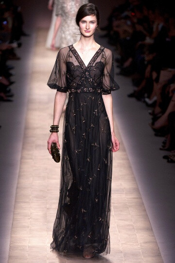 【Valentino2013春夏时装秀】谁说女神不能甜美可爱？