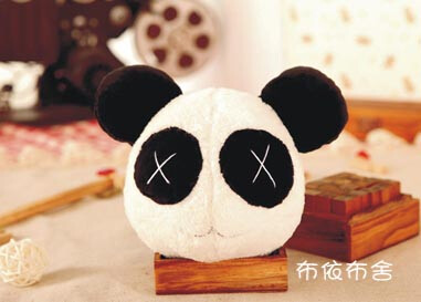 手工布艺更新——熊猫手摇铃