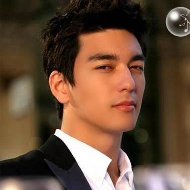 有时候看看帅哥也是一种生活的调剂