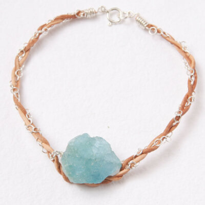 Aquamarine Jewelry, Raw Aquamarine Bracelet, Braided Leather Bracelet, March Birthstone, Silver Chain【拖~】