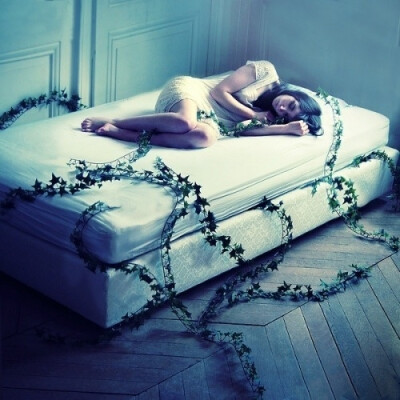 旧时光是个美人。